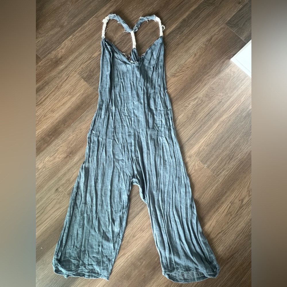 Free people intimates gauze jumper or beach coverup. Size Large